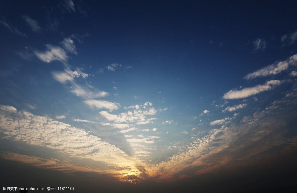 蓝天白云夕阳图片