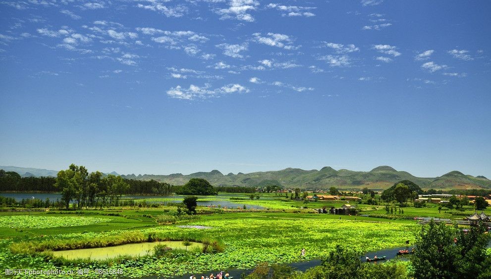 高原水乡田园风光图片