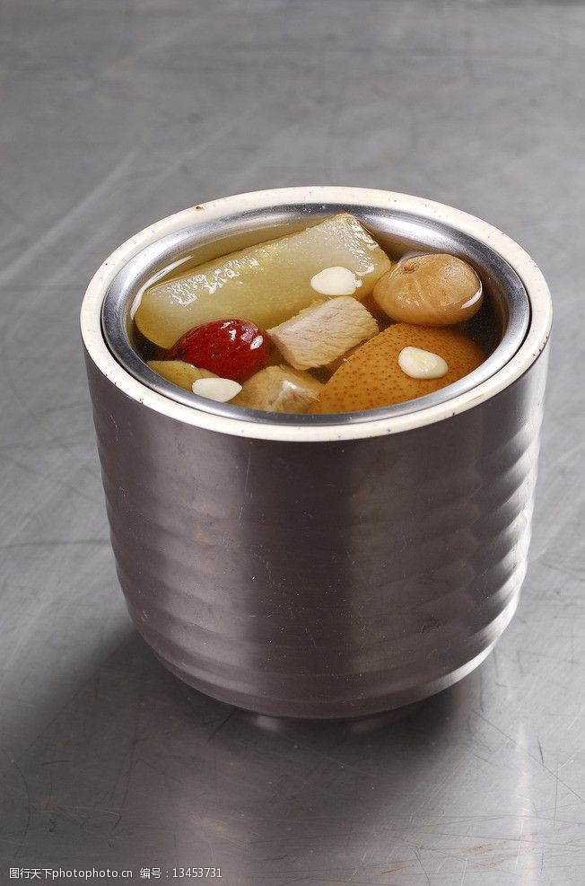 雪梨无花果炖瘦肉汤图片