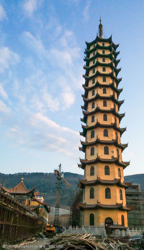 关键词:正觉寺 阳光 宝塔 建设 山水风景 自然景观 摄影 240dpi jpg