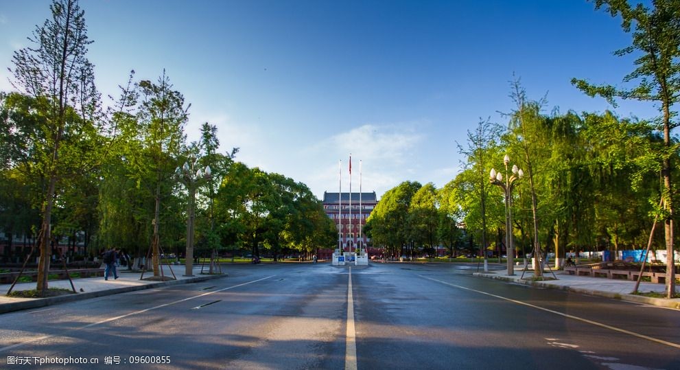 关键词:四川大学 四川大学望江 川大 东区 行政楼 风景 美景 建筑