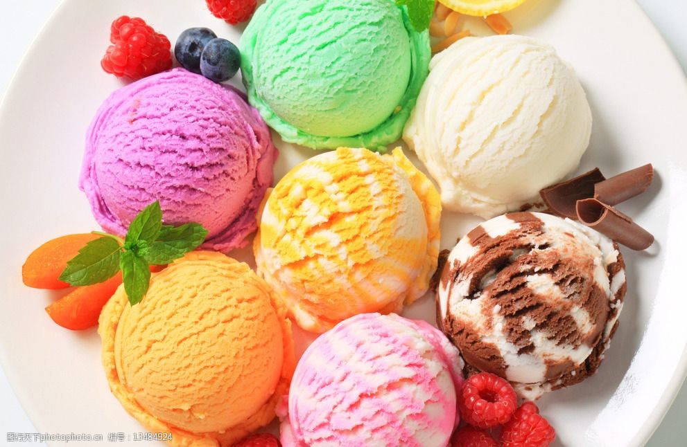 高清七彩冰淇淋球图片