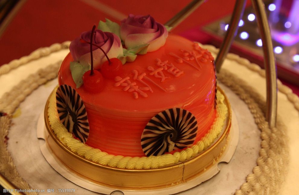 关键词:婚礼蛋糕 婚庆 婚礼 蛋糕 喜庆蛋糕 结婚蛋糕 红色蛋糕 西餐