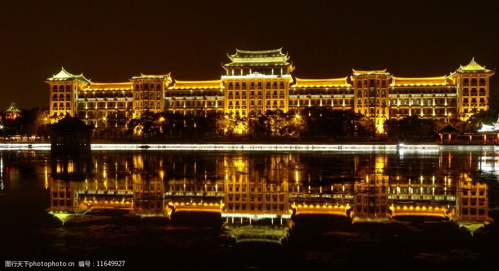 龙舟池夜景道南楼图片