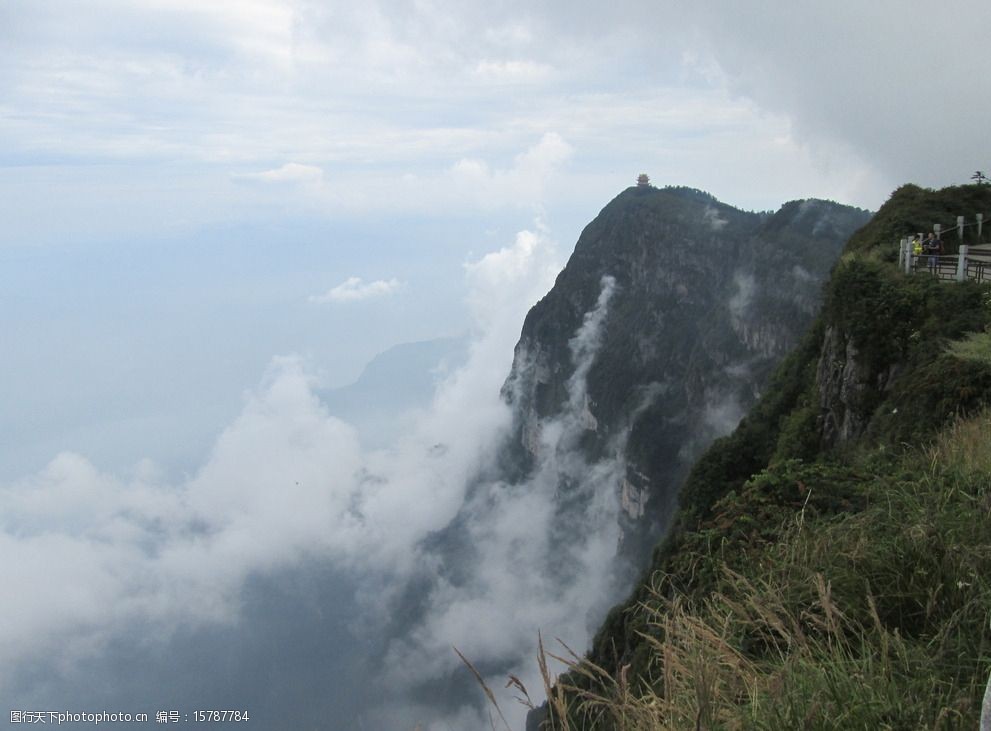 峨眉山舍身崖图片