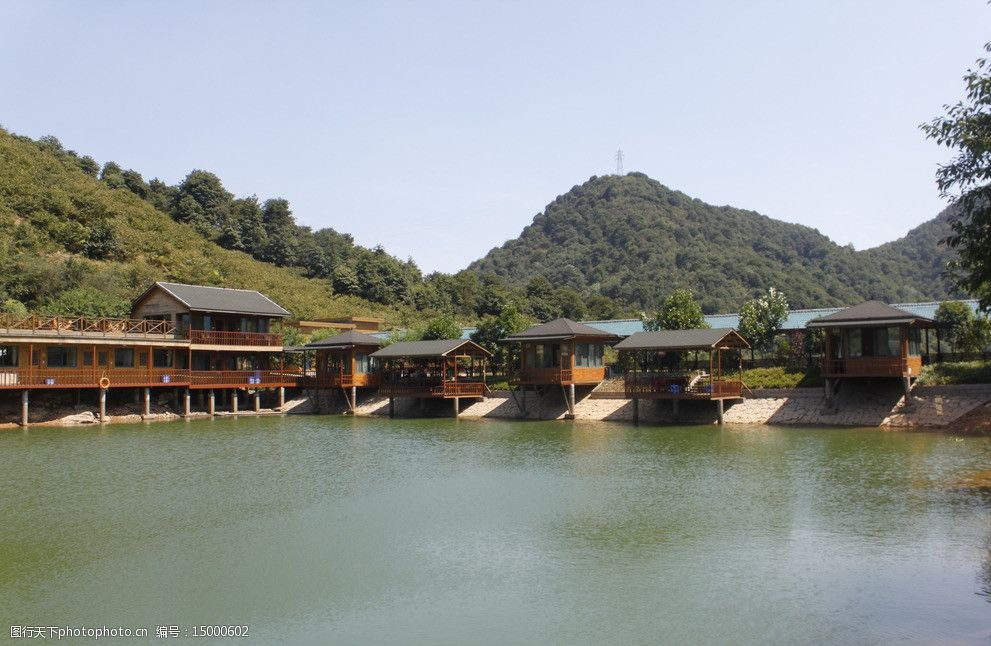 关键词 外景 农庄 度假 休闲 娱乐 湖 竹屋 环山 风景 自然风景 旅游