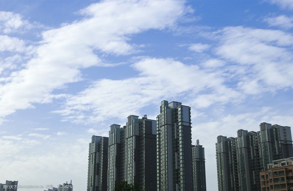 关键词:蓝天 白云 建筑 高楼 蓝色 白色 建筑摄影 建筑园林 摄影 240