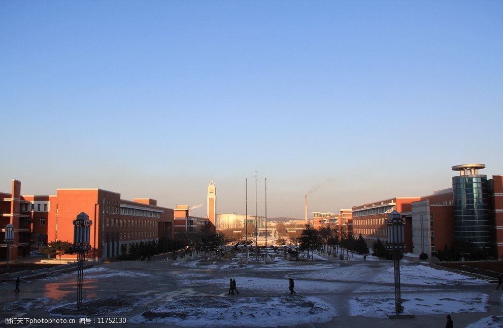 东北师范大学校园景色图片