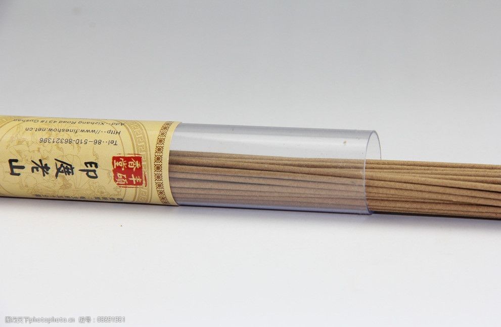 单支瓶装线香高清摄影图片