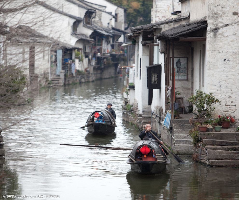 水乡的乌篷船图片