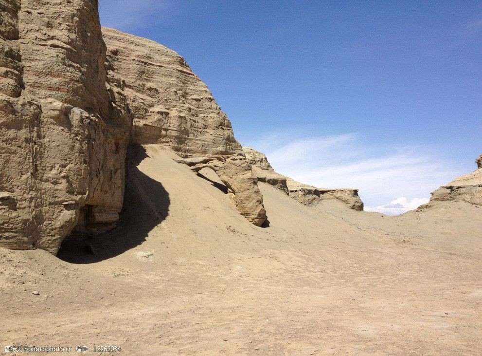 魔鬼城的断桥图片