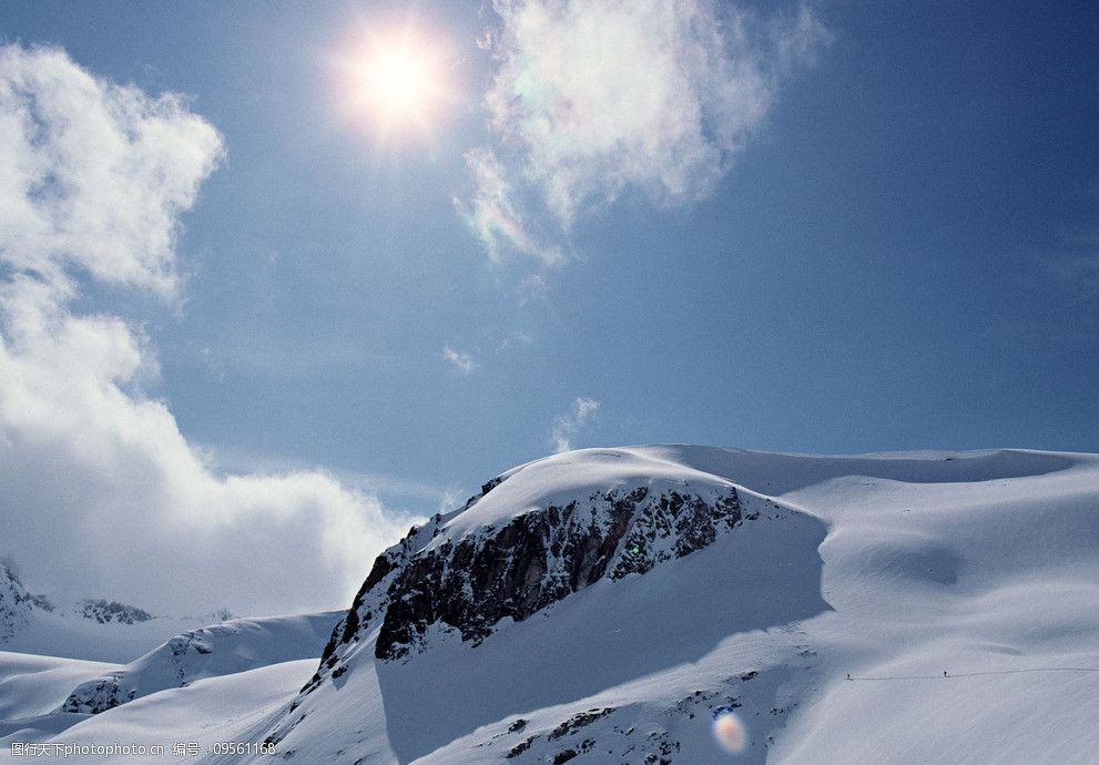 关键词:高山滑雪 体育运动 运动员 冬季项目 雪山 文化艺术 摄影 350