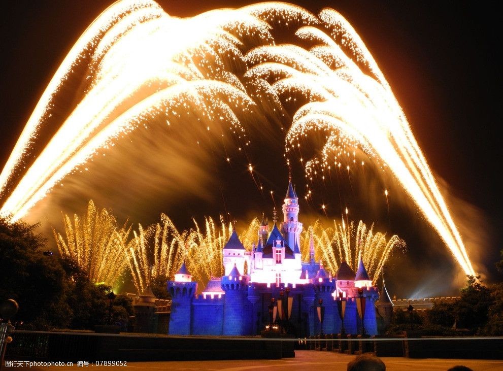 关键词:夜景 烟花 烟花图片素材下载 迪士尼 公园 焰火 火花 礼花