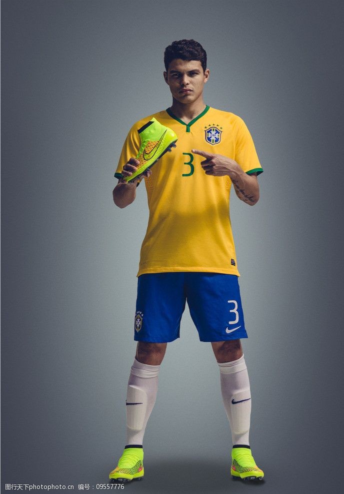 巴西国家队队服广告图片
