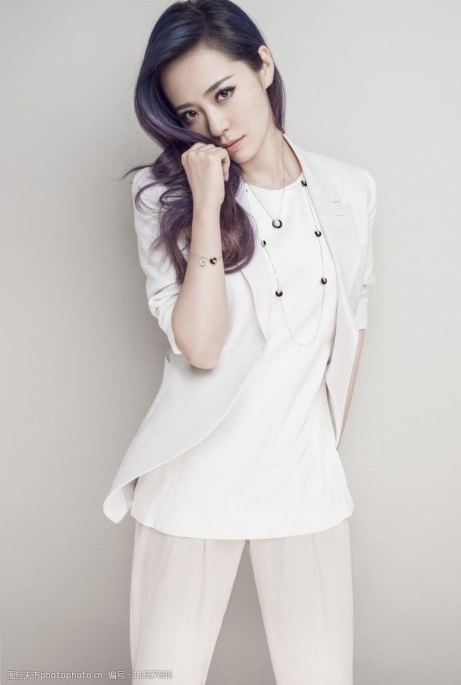 张靓颖卡地亚广告图片