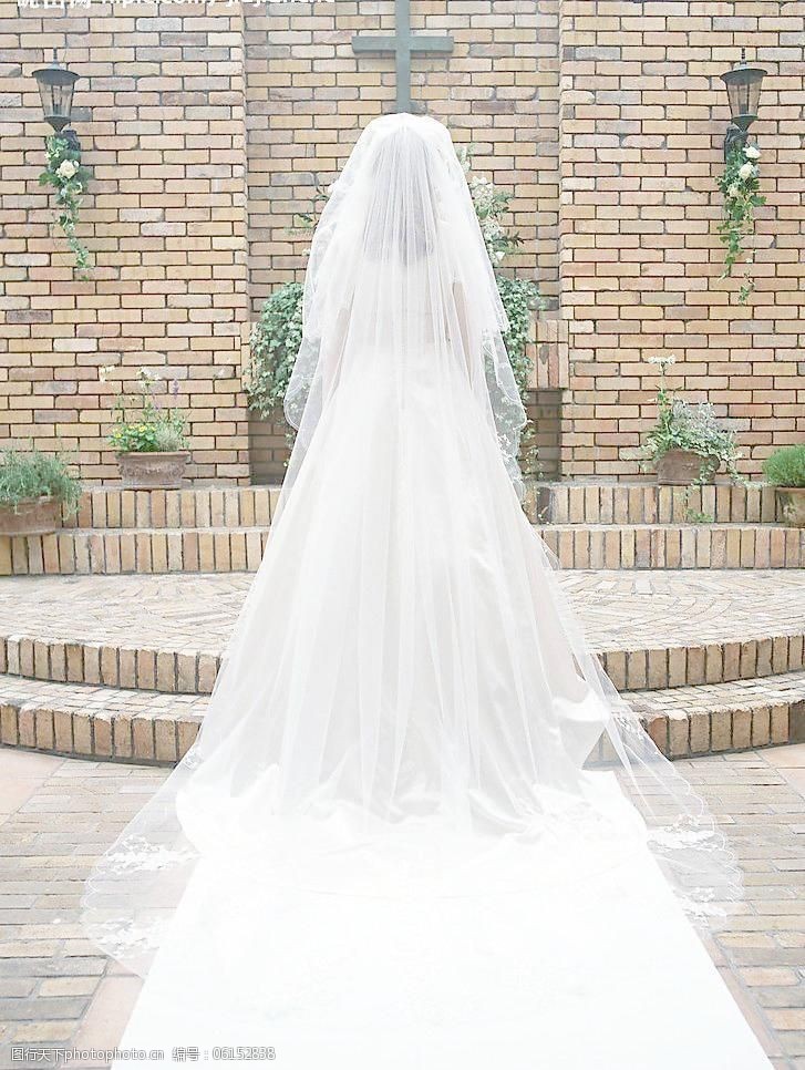 白色婚纱的新娘图片