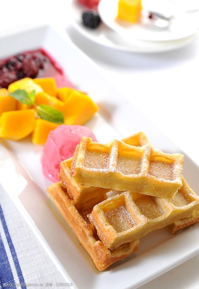 关键词:薄脆饼 法式吐司 威化饼干 苏打饼干 蝴蝶酥 法国美食 西餐