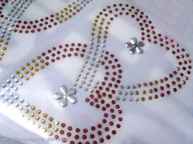 烫钻爱心心形免费素材