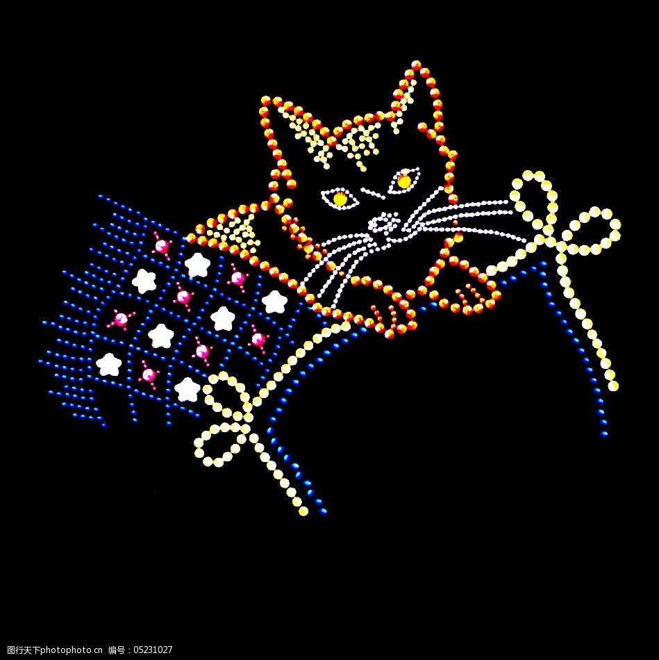 烫钻成熟优雅女装动物色彩免费素材