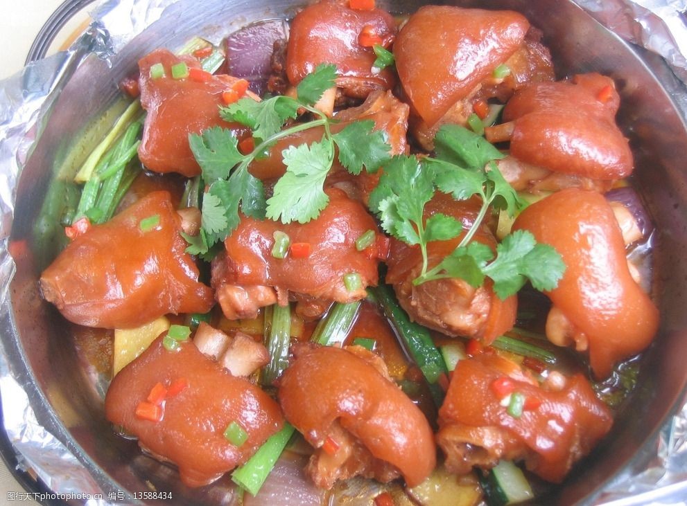 粤菜气焗怪味猪手图片
