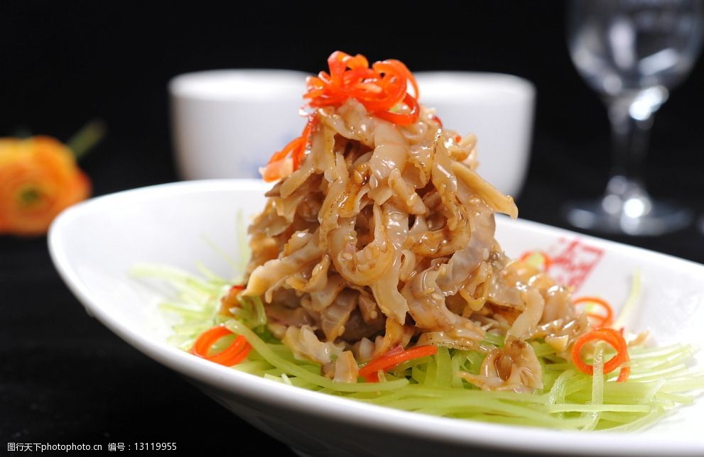 裙边拌扇贝丝图片